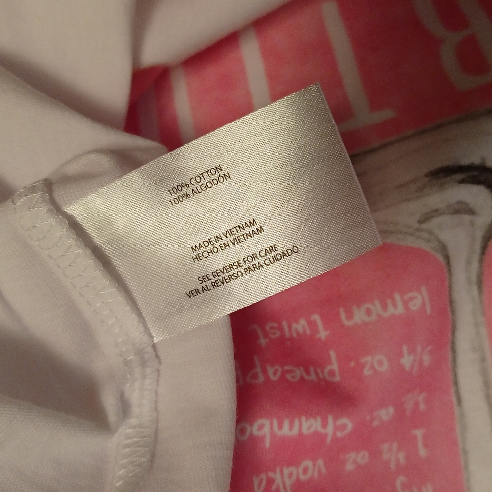 SOLD OUT! 🍸 Wildfox French Martini Graphic Tee 100% Cotton - Picture 8 of 8
